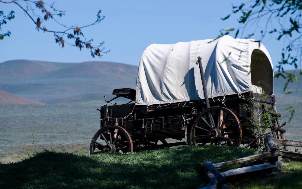 Settlers of the American frontier often ate cornmeal mush, since it was plentiful and cheap.
