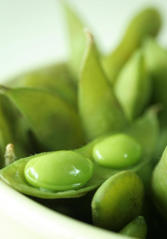 There are 22 grams of protein in a cooked cup of edamame.