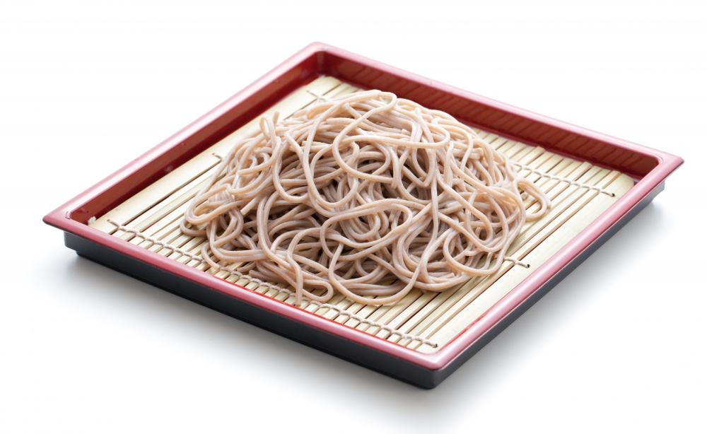 Plate of cooked soba noodles, which are often served with tempura.