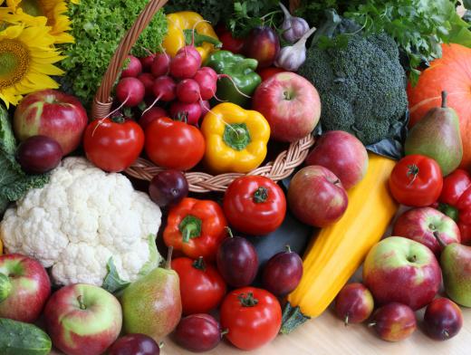 A variety of fruits and vegetables can be used to make fruit muffins.