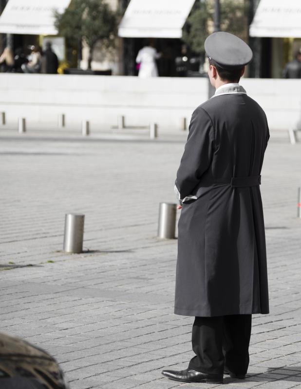 It is typical to tip other staff members, such as a valet, a few US Dollars.