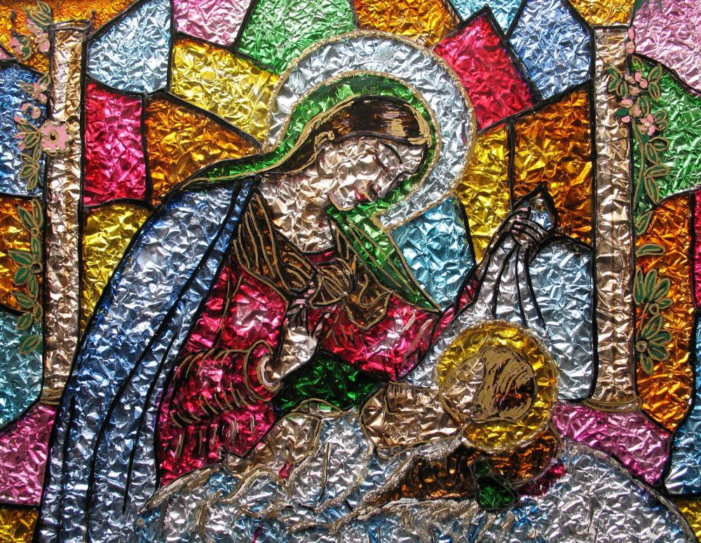 Tin foil or aluminum foil may be used in art projects.