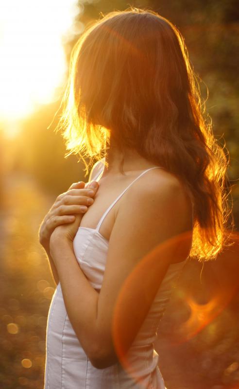 Phytophotdermatitis, which can result from picking parsnips, may cause sun sensitivity.