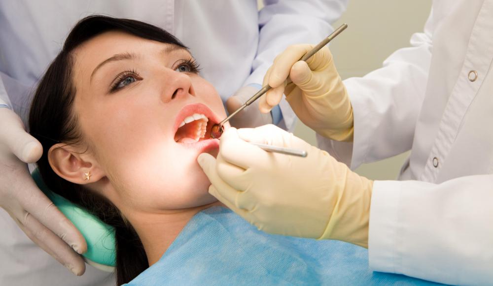 Chewing gum with certain artificial sweeteners has been shown to reduce plaque and cavities.