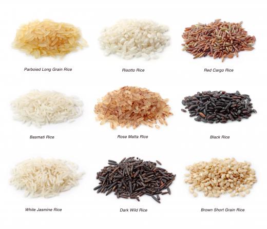 Different types of rice, including risotto rice.