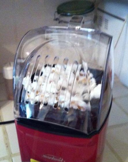 Air popcorn makers made it unnecessary to utilize oil as a medium for heating kernels.