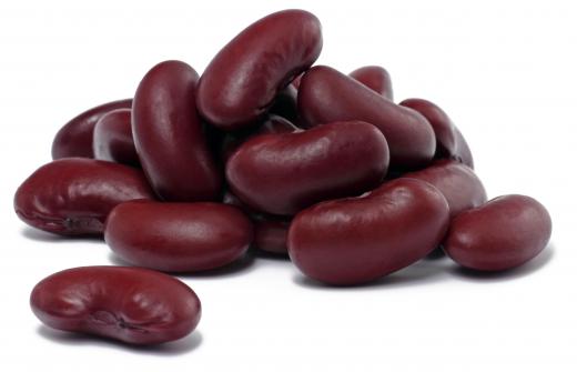 Kidney beans, one of the ingredients in ash reshteh.