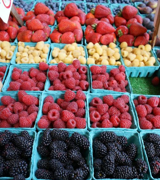 Fresh raspberries are usually mashed or pureed to make raspberry lemonade.