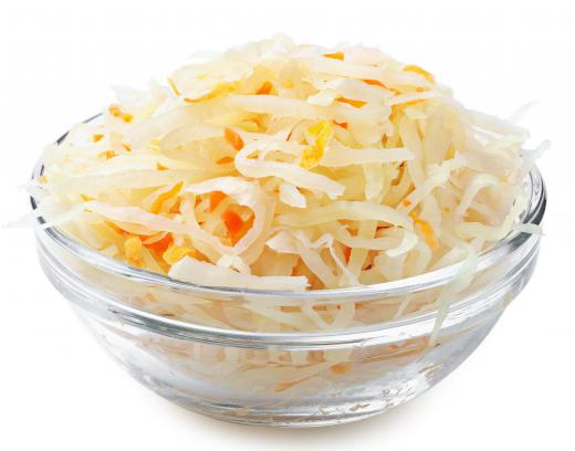 Organic cabbage can be used to make homemade sauerkraut that is free from chemical additives.