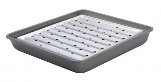 A broiler pan.