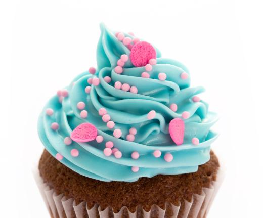 Buttercream icing has a sweet flavor and a smooth, fluffy texture.