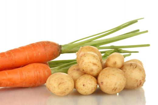 Carrots can be stored in water, but potatoes must be kept dry to avoid getting rotten.