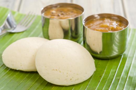 Formed by steaming a fermented combination of rice and lentils, idli serves as a starch.