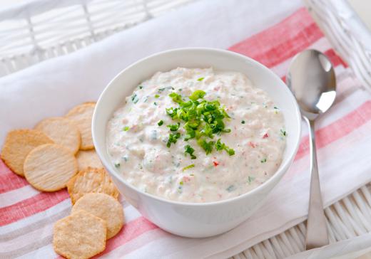 Canned clams can be used in a creamy clam dip.