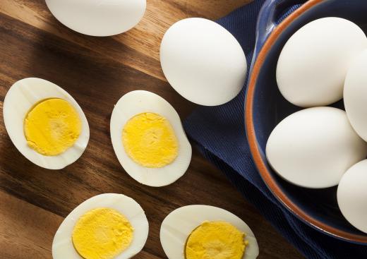 Deviled eggs are a popular picnic food.