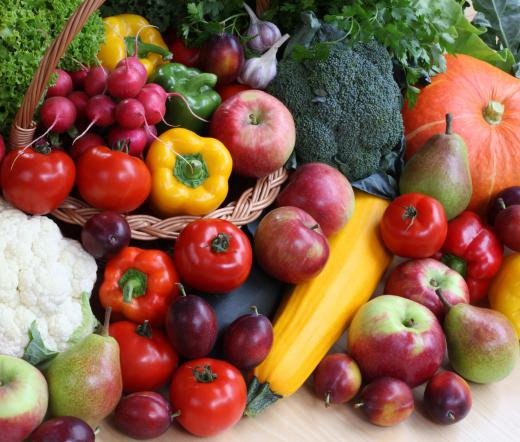 A food dehydrator can dry fruits and vegetables.