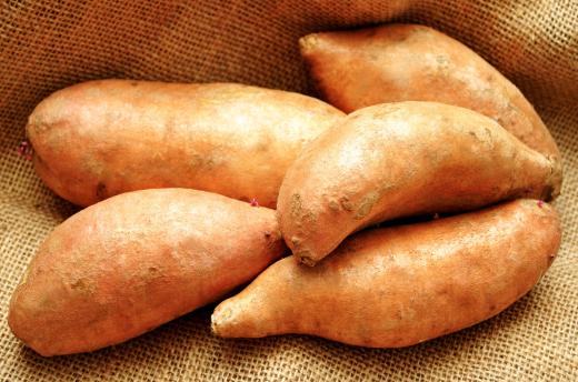 Fresh yams might need to be cut into cubes before being candied.