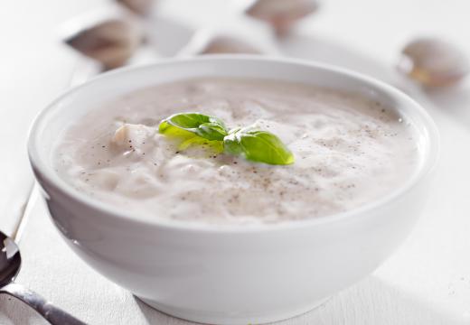 A bowl of New England clam chowder.