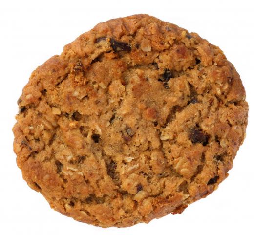 Oatmeal raisin cookie made with rolled oats.