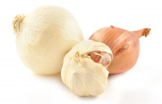 Onions and garlic may be added to cabidela.