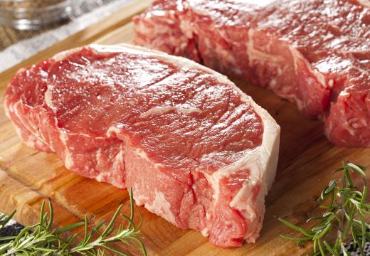 Beef silverside can be easily cut into individual steaks.