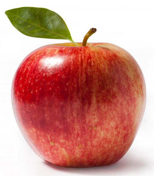 Apples are often used to make a filling for povitica.