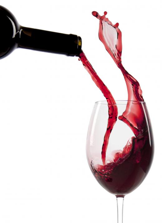 Wine experts often say to cleanse the palate often when tasting red wines.